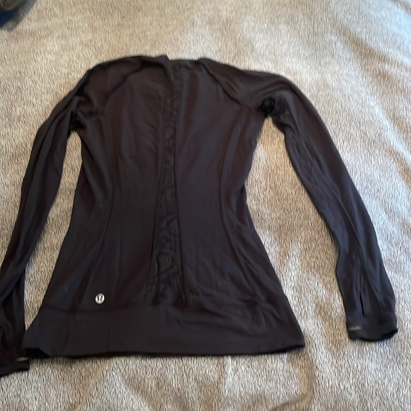 Lululemon Super Soft Running Top with Lace - Picture 2 of 10